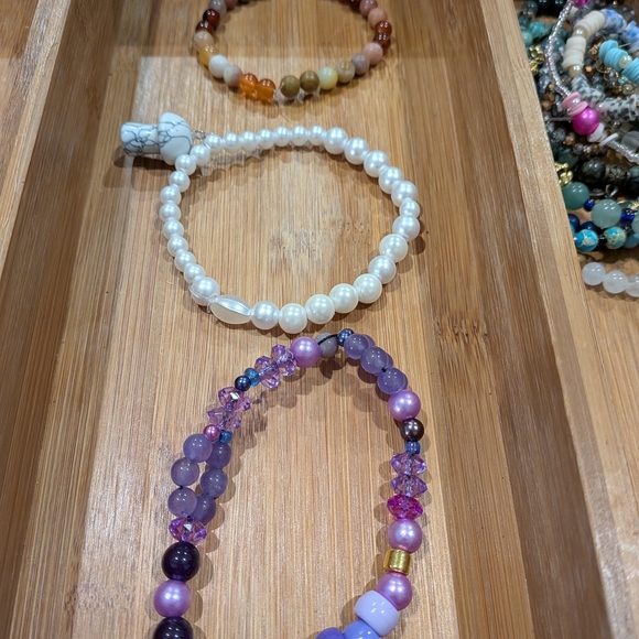"Sally" Multi Color Strecthy With Natural Stones - Picture 4 of 10